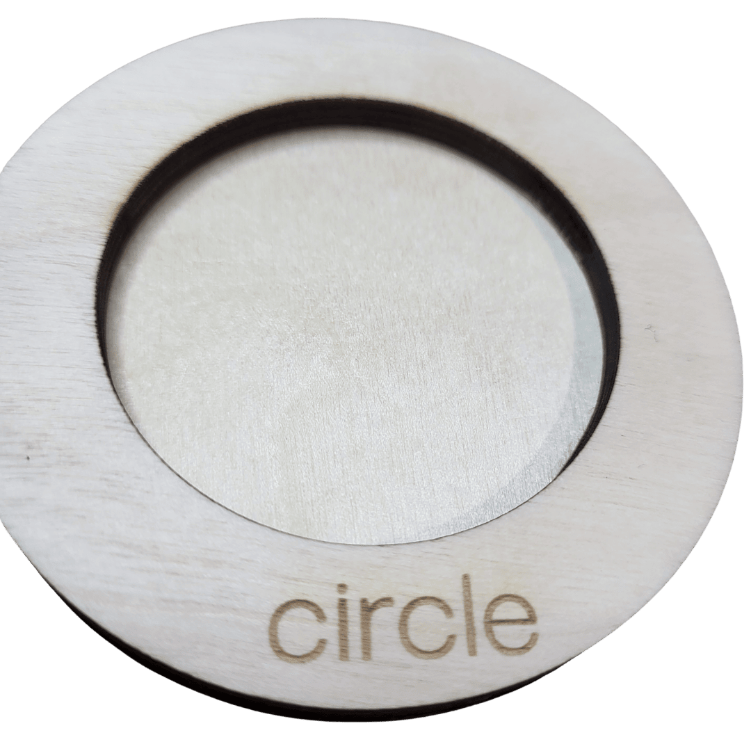 7 geometric shapes with name in Swedish or English- approximately 8cm