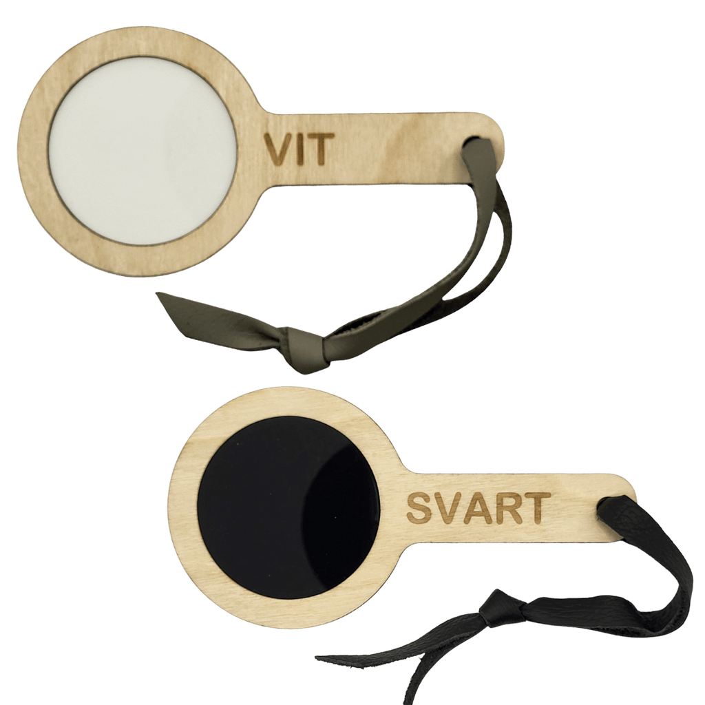 Set 2 paddles- solid white and black in Swedish or English