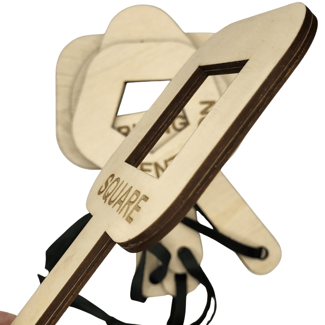 5 shape finders with name in Swedish, English or both