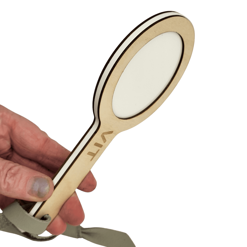 Set 2 paddles- solid white and black in Swedish or English